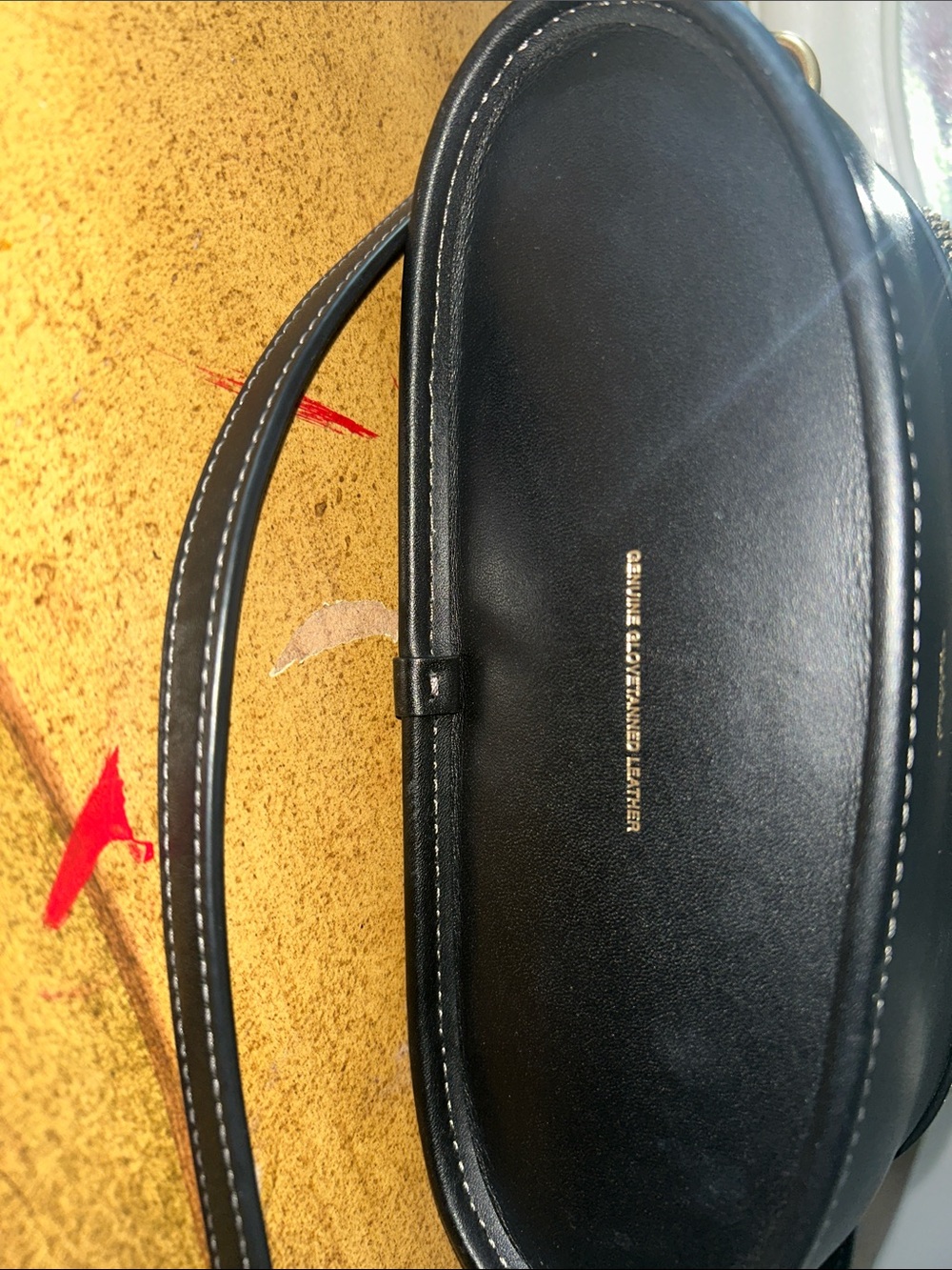 Coach Trail Bag Black Leather Crossbody with Gold Hardware - Picture 4 of 8